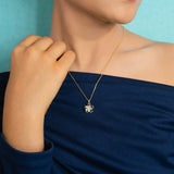 Turn Round Flower Pendant In Yellow Gold