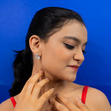 Half Star With Flower Earrings In White Gold (5B)