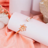 Adjustable Pearl Bracelet In Rose Gold (6C)