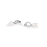 Bugget stone earrings with pearl droplets white gold