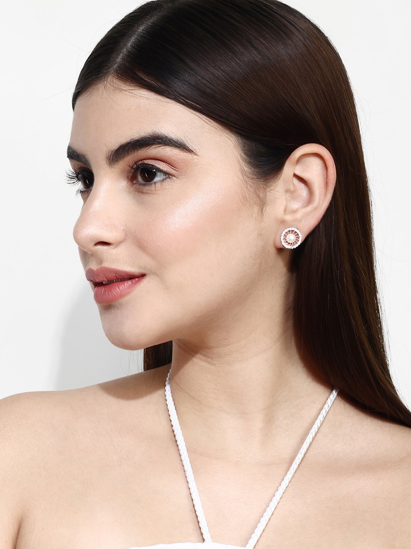 Soliatire Pearl earrings rose gold