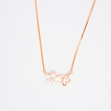 Four Leaf Clover Mother of Pearl In Pendant Chain In Rose Gold
