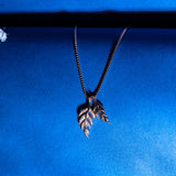 Leafy trail pendant with chain in Rose Gold