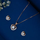 Pearl in the heart pendant set in Rose Gold