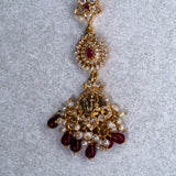 Deep Nakas Red Kundan And Polkis Gold Plated Maang Tikka